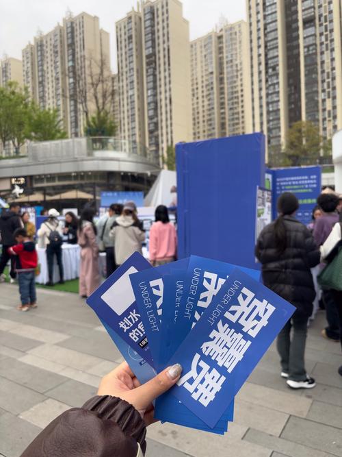 抖音3元5000粉自助下单现象，市场乱象与平台治理双重视角